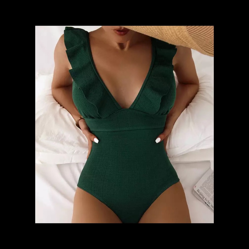 INGAGA Women One piece Womens black swimsuit Sz. Small NWOT Flutter Strap Sexy